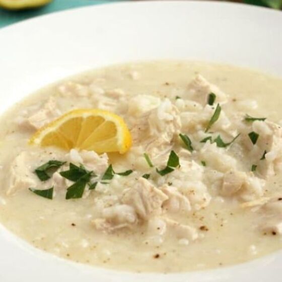 Avgolemono (soupe grecque au poulet au citron)