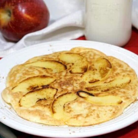 Apfelpfannkuchen (Crêpes allemandes aux pommes)