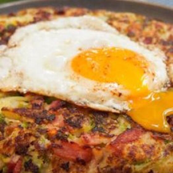 Bubble and Squeak (gâteaux de pommes de terre britanniques)