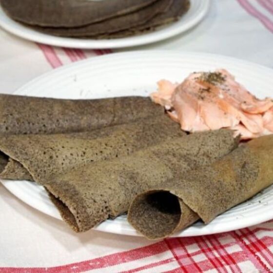 Blini (crêpes russes minces)